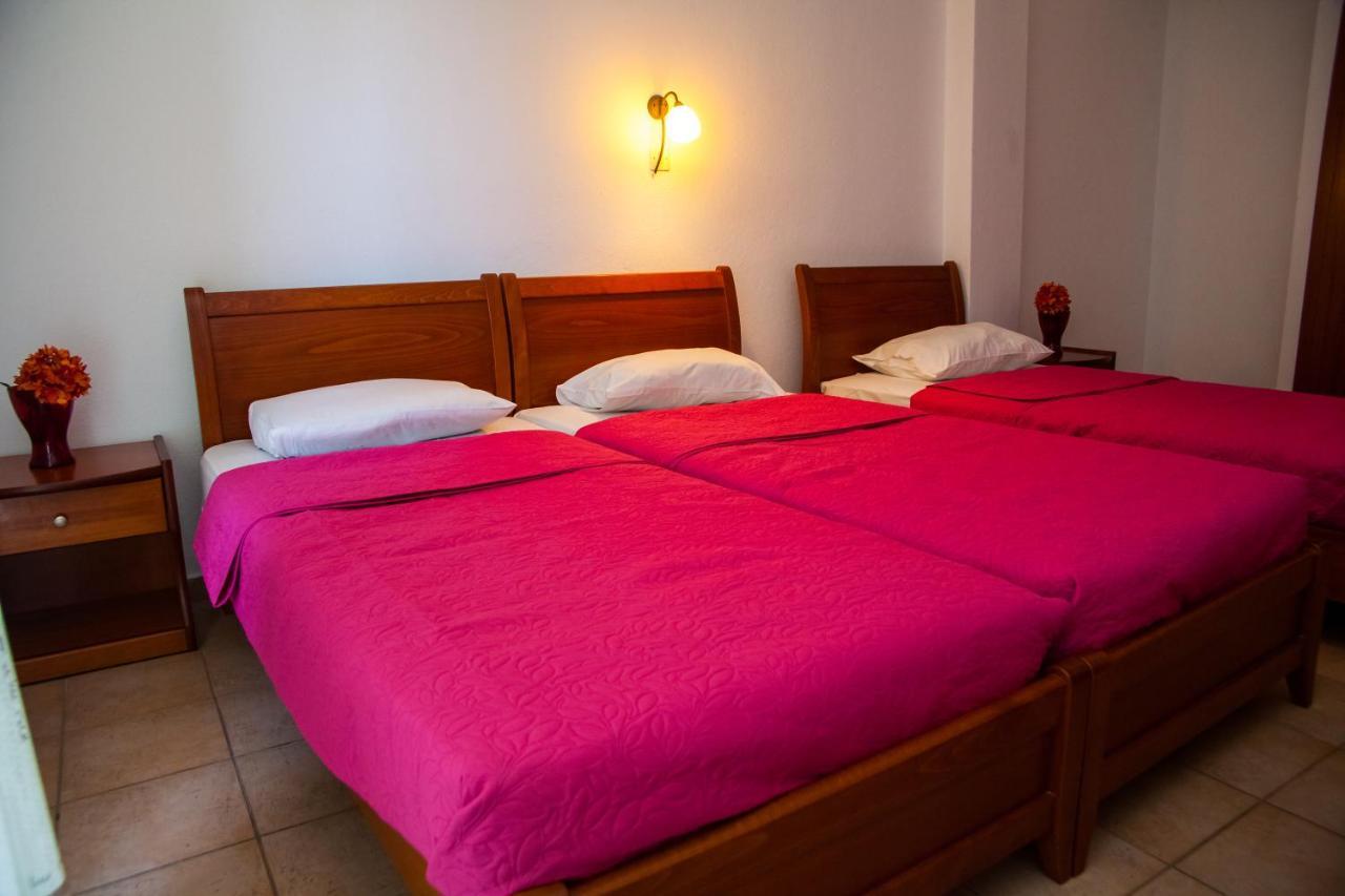 Hotel Adonis Kriopigi Ngoại thất bức ảnh